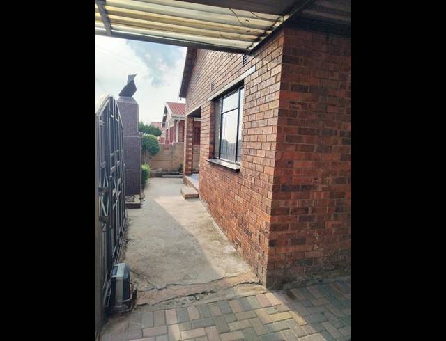 4 BEDROOM HOUSE FOR SALE IN PIMVILLE